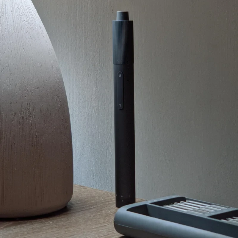 Mijia-Electric-Screwdriver-on-table.webp